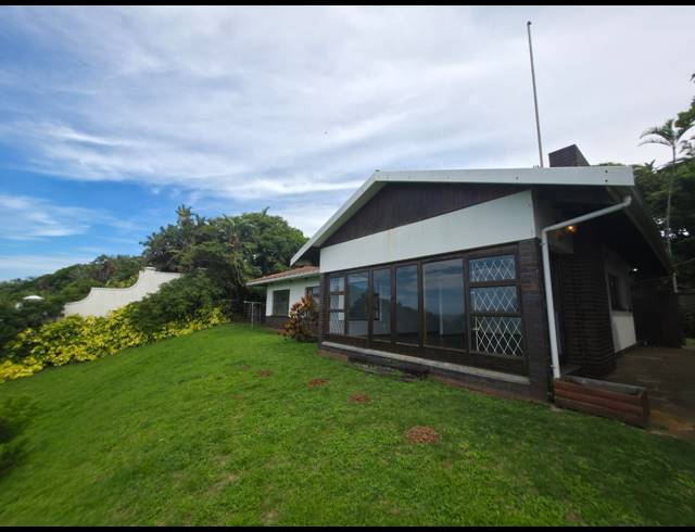 4 BEDROOM FREEHOLD FOR SALE IN ATHLONE PARK